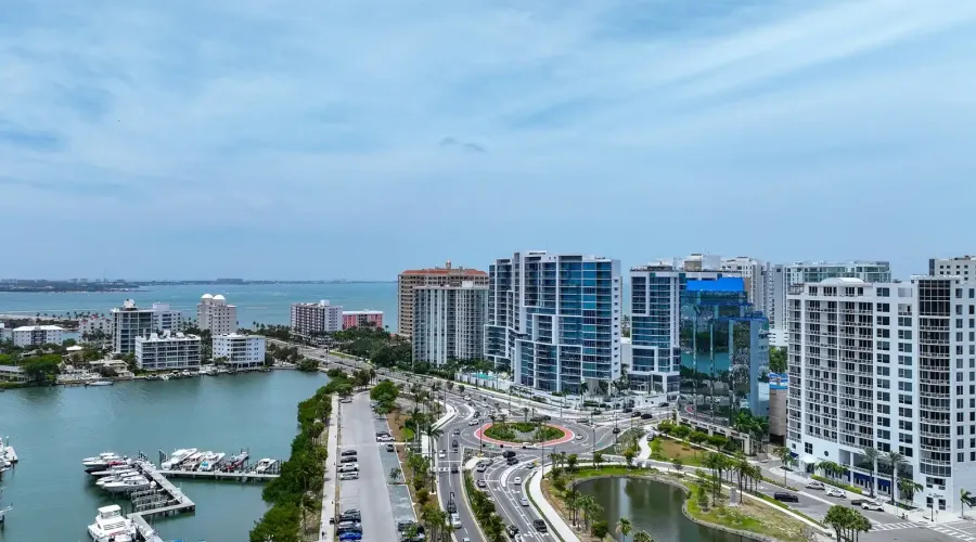 1255 N Gulfstream Ave, Sarasota, Florida, 34236, United States, 2 Bedrooms Bedrooms, 5 Rooms Rooms,2 BathroomsBathrooms,Residential,For Sale,Bay Plaza,Gulfstream ,10,1584719