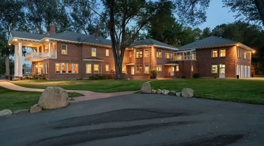 397 Foothill Road, Gardnerville, Nevada, 89460, United States, 9 Bedrooms Bedrooms, ,10 BathroomsBathrooms,Residential,For Sale,397 Foothill Road,1600282