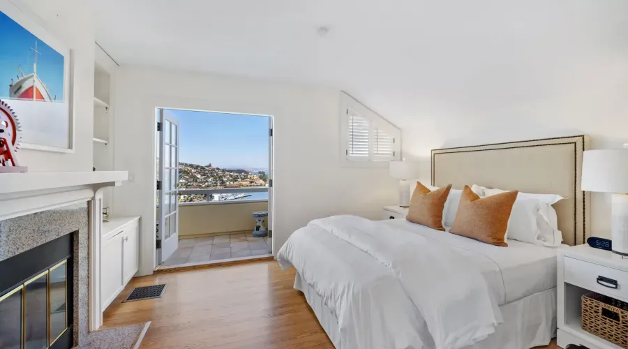 308 Golden Gate, Belvedere, California, 94920, United States, 8 Bedrooms Bedrooms, ,7 BathroomsBathrooms,Residential,For Sale,308 Golden Gate,1603179