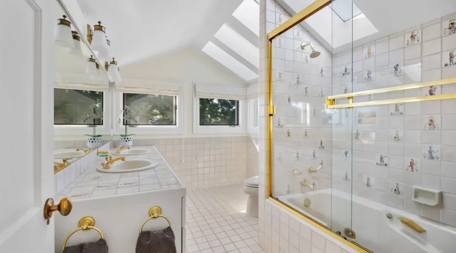 308 Golden Gate, Belvedere, California, 94920, United States, 8 Bedrooms Bedrooms, ,7 BathroomsBathrooms,Residential,For Sale,308 Golden Gate,1603179