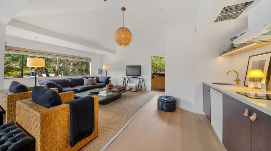 2 Tara Hill, Tiburon, California, 94920, United States, 5 Bedrooms Bedrooms, ,4.5 BathroomsBathrooms,Residential,For Sale,2 Tara Hill,1603180