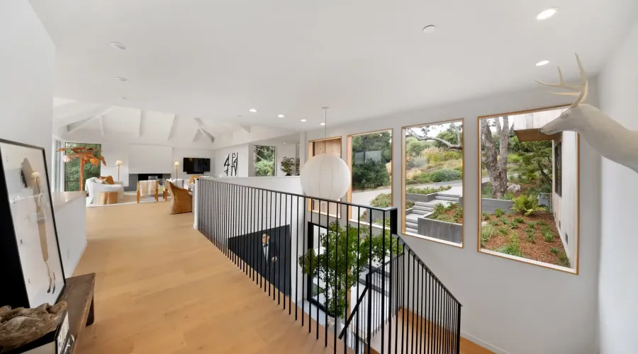 2 Tara Hill, Tiburon, California, 94920, United States, 5 Bedrooms Bedrooms, ,4.5 BathroomsBathrooms,Residential,For Sale,2 Tara Hill,1603180