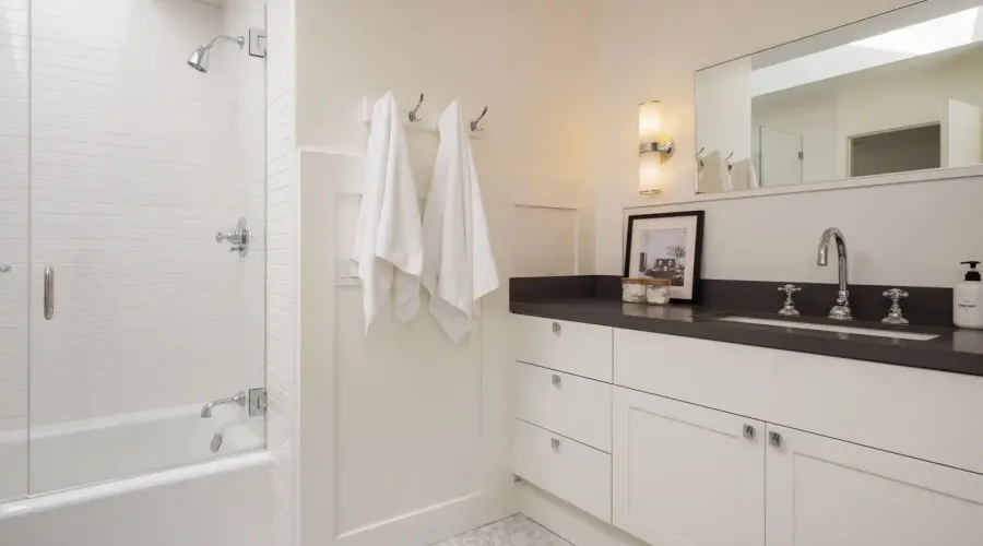 10 Seafirth Rd, Tiburon, California, 94920, United States, 4 Bedrooms Bedrooms, ,4 BathroomsBathrooms,Residential,For Sale,10 Seafirth Rd,1603181