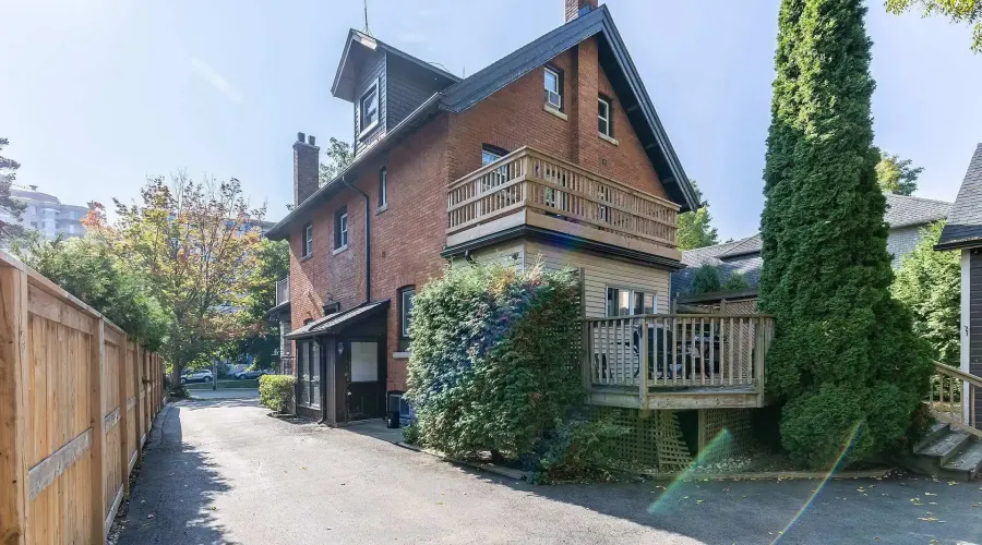 2177 Lakeshore Road, Burlington, Ontario, L7R 1A5, Canada, 6 Bedrooms Bedrooms, ,5 BathroomsBathrooms,Multi family,For Sale,1603183