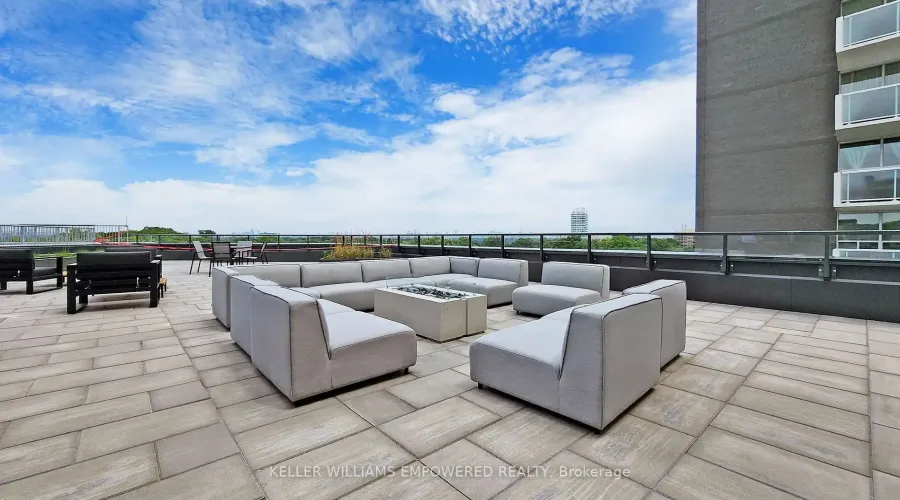 293 The Kingsway #219, Toronto, Ontario, Canada, 1 Bedroom Bedrooms, 3 Rooms Rooms,1 BathroomBathrooms,Condo,For Sale,The Kingsway,1603735