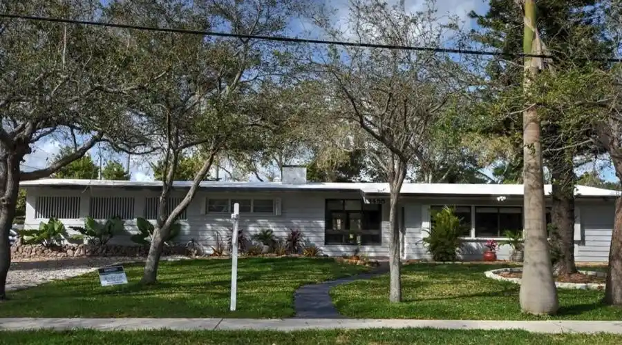 1455 Johnson Street,Hollywood,Florida 33020,United States,3 Bedrooms Bedrooms,3 BathroomsBathrooms,Residential,Johnson,156813