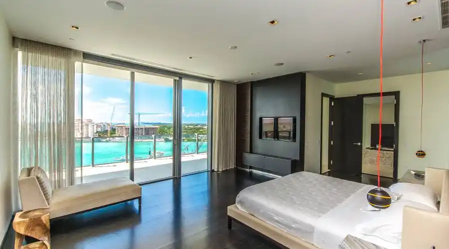 800 pointe s,Miami Beach,Florida 33139,United States,4 Bedrooms Bedrooms,3 BathroomsBathrooms,Condo,Apogee,pointe,12,156830