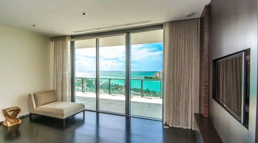 800 pointe s,Miami Beach,Florida 33139,United States,4 Bedrooms Bedrooms,3 BathroomsBathrooms,Condo,Apogee,pointe,12,156830