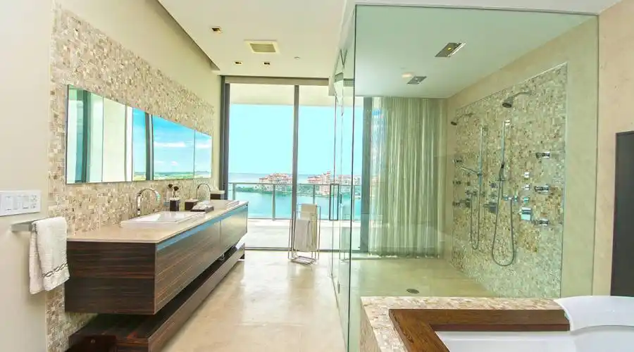 800 pointe s,Miami Beach,Florida 33139,United States,4 Bedrooms Bedrooms,3 BathroomsBathrooms,Condo,Apogee,pointe,12,156830