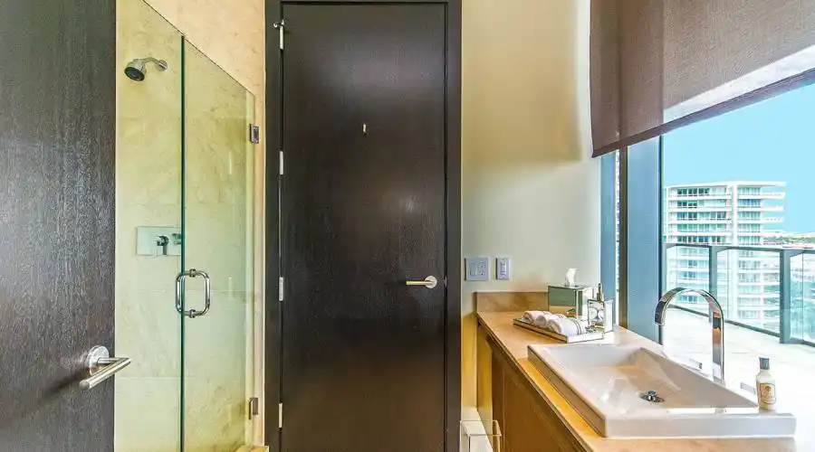 800 pointe s,Miami Beach,Florida 33139,United States,4 Bedrooms Bedrooms,3 BathroomsBathrooms,Condo,Apogee,pointe,12,156830