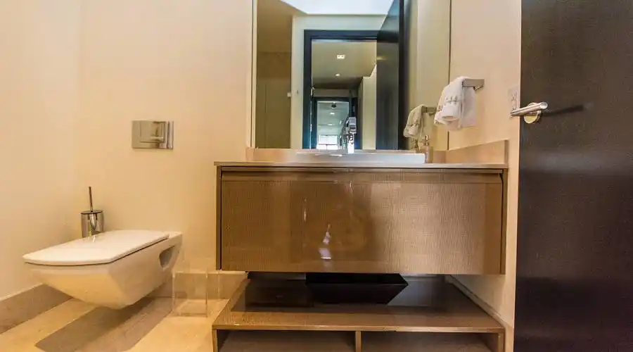 800 pointe s,Miami Beach,Florida 33139,United States,4 Bedrooms Bedrooms,3 BathroomsBathrooms,Condo,Apogee,pointe,12,156830