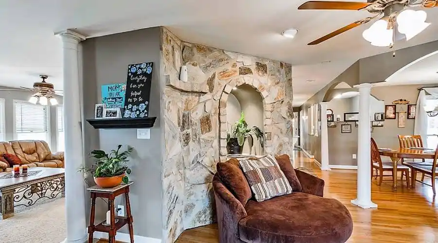 1425 Hobson,CLEVELAND,North Carolina 27013,United States,5 Bedrooms Bedrooms,10 Rooms Rooms,2 BathroomsBathrooms,Residential,Hobson,156832