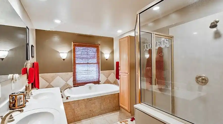 1425 Hobson,CLEVELAND,North Carolina 27013,United States,5 Bedrooms Bedrooms,10 Rooms Rooms,2 BathroomsBathrooms,Residential,Hobson,156832
