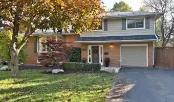 1516 Venetia Drive,Oakville,L6L 1K7,Canada,4 Bedrooms Bedrooms,8 Rooms Rooms,2 BathroomsBathrooms,Residential,Venetia ,156833