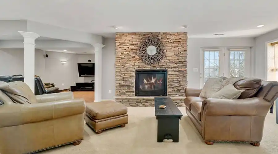 7573 Cooper Hawk Drive,Warrenton,Virginia,United States,5 Bedrooms Bedrooms,15 Rooms Rooms,5 BathroomsBathrooms,Residential,Cooper Hawk,3,157789