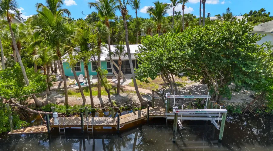 526 N. Yachtsman Drive, Sanibel, Florida, 33957, United States, 3 Bedrooms Bedrooms, 9 Rooms Rooms,2 BathroomsBathrooms,Residential,For Sale,N. Yachtsman,1632549