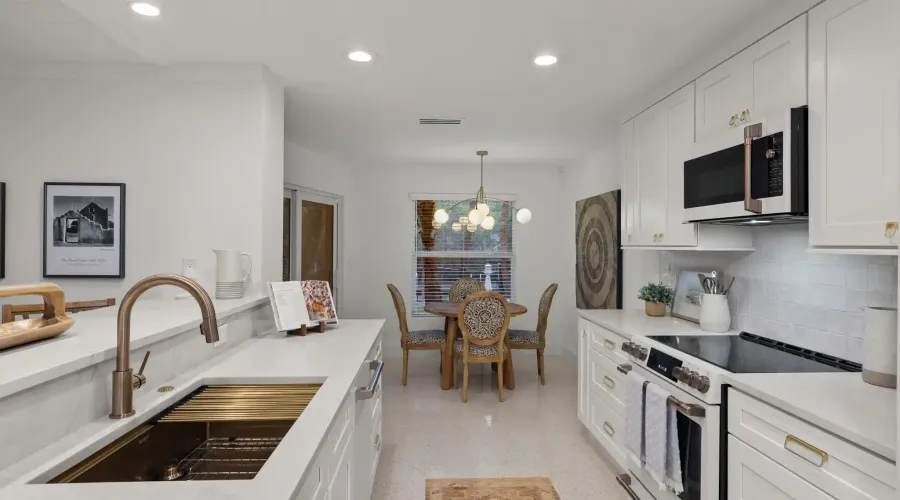 526 N. Yachtsman Drive, Sanibel, Florida, 33957, United States, 3 Bedrooms Bedrooms, 9 Rooms Rooms,2 BathroomsBathrooms,Residential,For Sale,N. Yachtsman,1632549