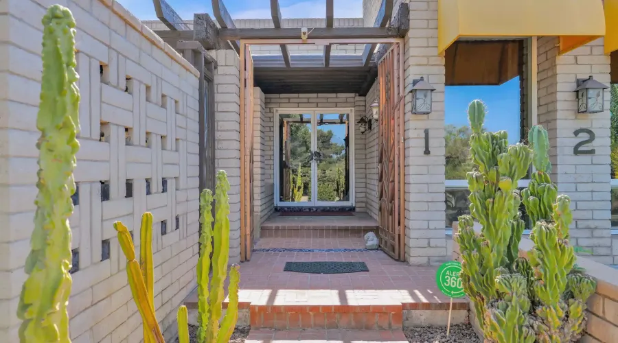 1265 W Mountain View Dr, Mesa, Arizona, 85201, United States, 4 Bedrooms Bedrooms, 10 Rooms Rooms,3 BathroomsBathrooms,Single family home,Residential,W Mountain View,1633253