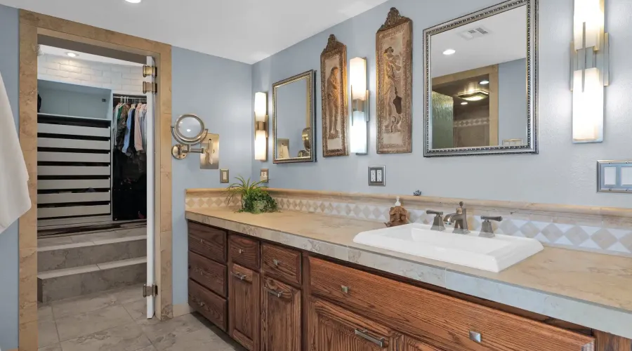 1265 W Mountain View Dr, Mesa, Arizona, 85201, United States, 4 Bedrooms Bedrooms, 10 Rooms Rooms,3 BathroomsBathrooms,Single family home,Residential,W Mountain View,1633253