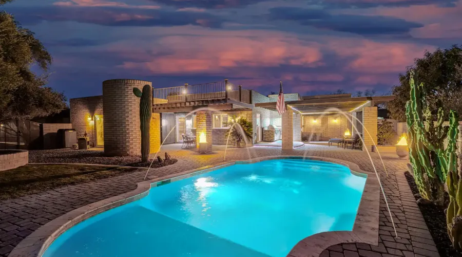 1265 W Mountain View Dr, Mesa, Arizona, 85201, United States, 4 Bedrooms Bedrooms, 10 Rooms Rooms,3 BathroomsBathrooms,Single family home,Residential,W Mountain View,1633253