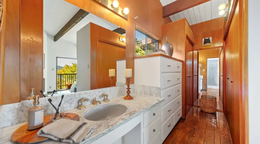 2217 Centro East, Tiburon, California, 94920, United States, 5 Bedrooms Bedrooms, ,4 BathroomsBathrooms,Residential,For Sale,1635951