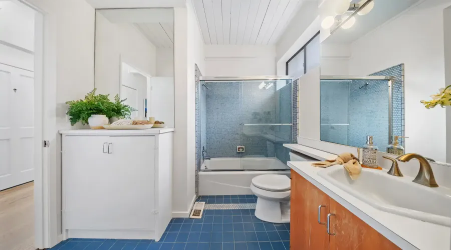 2217 Centro East, Tiburon, California, 94920, United States, 5 Bedrooms Bedrooms, ,4 BathroomsBathrooms,Residential,For Sale,1635951