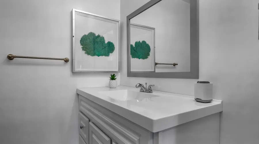 21 Yawl St, Marina Del Rey, California, 90292, United States, 3 Bedrooms Bedrooms, ,2 BathroomsBathrooms,Residential,For Sale,Yawl St,1638144