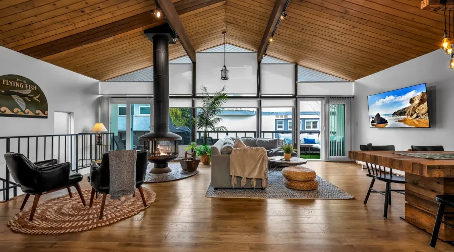 21 Yawl St, Marina Del Rey, California, 90292, United States, 3 Bedrooms Bedrooms, ,2 BathroomsBathrooms,Residential,For Sale,Yawl St,1638144