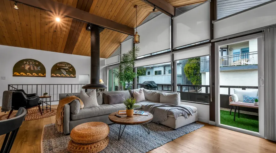 21 Yawl St, Marina Del Rey, California, 90292, United States, 3 Bedrooms Bedrooms, ,2 BathroomsBathrooms,Residential,For Sale,Yawl St,1638144