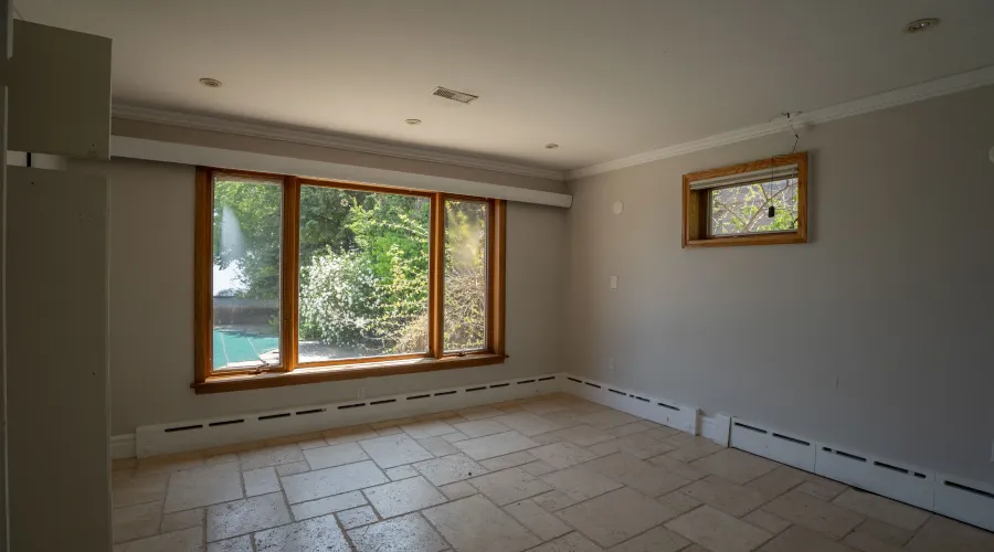 1588 Watersedge Rd, Missisauga, Ontario, L5J 1A4, Canada, 3 Bedrooms Bedrooms, ,3 BathroomsBathrooms,Residential,For Sale,Watersedge Rd,1641921