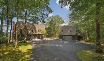 12 Hillcrest Ct, Ridgefield, Connecticut, 06877, United States, 4 Bedrooms Bedrooms, ,3.5 BathroomsBathrooms,Residential,For Sale,12 Hillcrest Ct,1643980