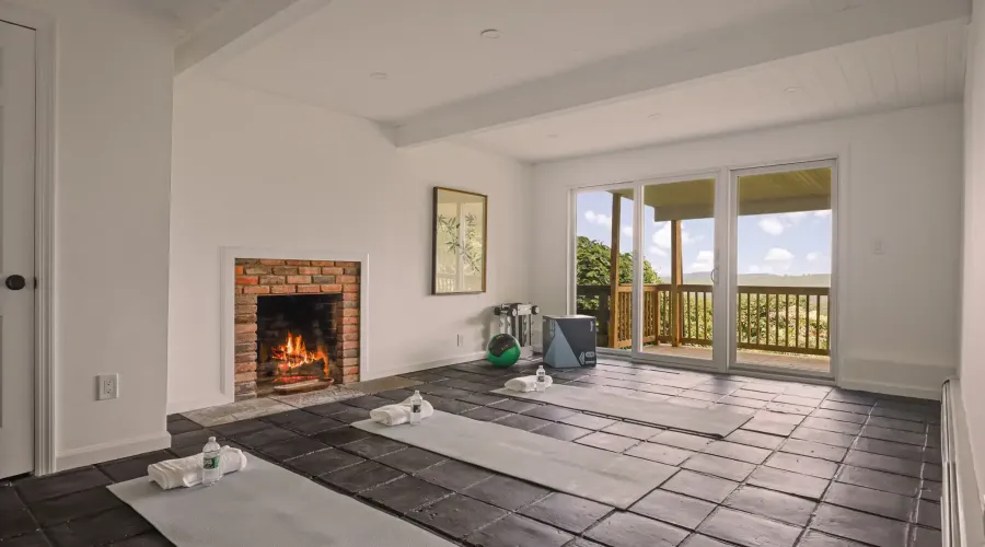 12 Hillcrest Ct, Ridgefield, Connecticut, 06877, United States, 4 Bedrooms Bedrooms, ,3.5 BathroomsBathrooms,Residential,For Sale,12 Hillcrest Ct,1643980