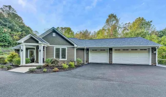 6932 Poage Valley Rd Extension, Roanoke, Virginia, 24018, United States, 4 Bedrooms Bedrooms, ,4 BathroomsBathrooms,Residential,For Sale,6932 Poage Valley Rd Extension,1643983