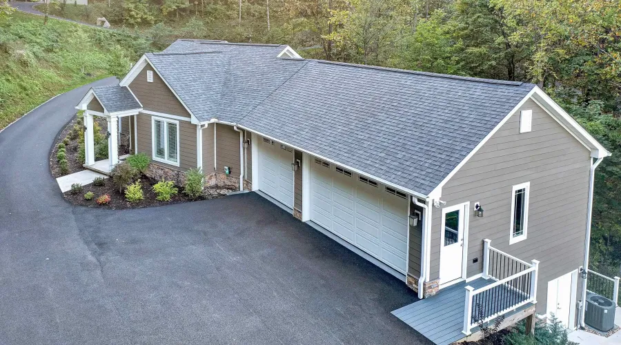 6932 Poage Valley Rd Extension, Roanoke, Virginia, 24018, United States, 4 Bedrooms Bedrooms, ,4 BathroomsBathrooms,Residential,For Sale,6932 Poage Valley Rd Extension,1643983