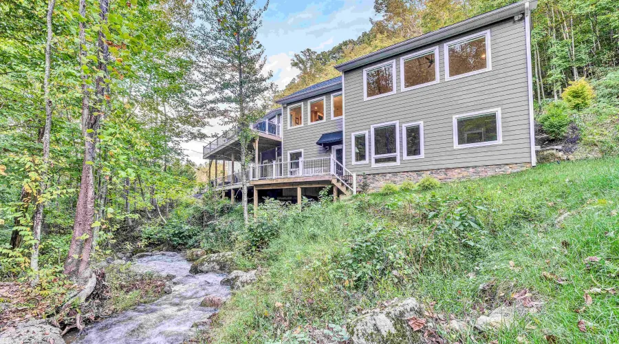 6932 Poage Valley Rd Extension, Roanoke, Virginia, 24018, United States, 4 Bedrooms Bedrooms, ,4 BathroomsBathrooms,Residential,For Sale,6932 Poage Valley Rd Extension,1643983