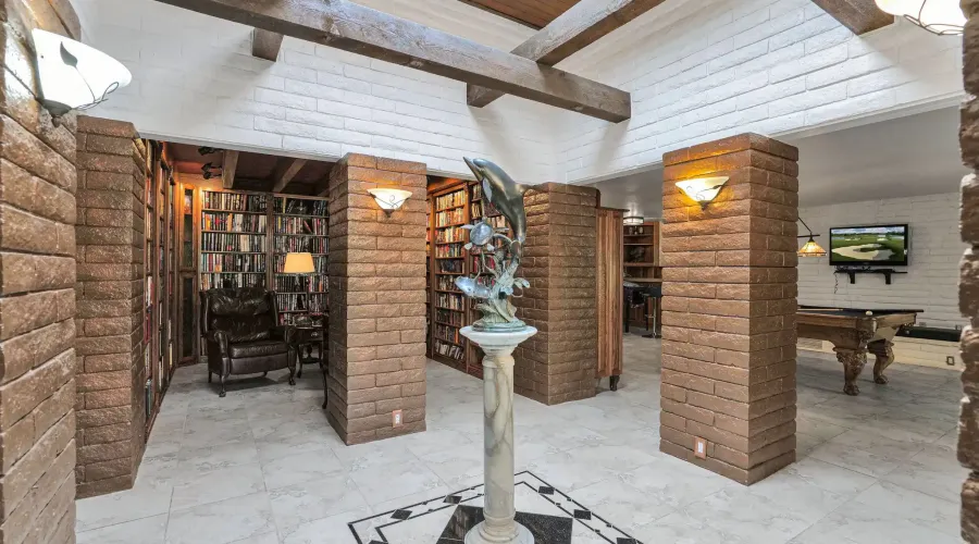 1265 W Mountain View Drive, Mesa, Arizona, 85201, United States, 4 Bedrooms Bedrooms, 10 Rooms Rooms,3 BathroomsBathrooms,Residential,For Sale,W Mountain View,1648291