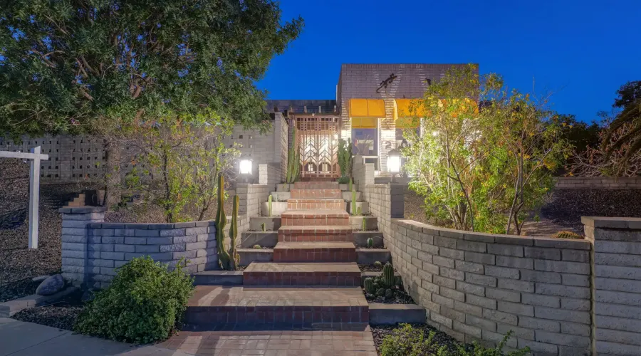 1265 W Mountain View Drive, Mesa, Arizona, 85201, United States, 4 Bedrooms Bedrooms, 10 Rooms Rooms,3 BathroomsBathrooms,Residential,For Sale,W Mountain View,1648291