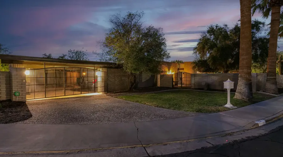 1265 W Mountain View Drive, Mesa, Arizona, 85201, United States, 4 Bedrooms Bedrooms, 10 Rooms Rooms,3 BathroomsBathrooms,Residential,For Sale,W Mountain View,1648291