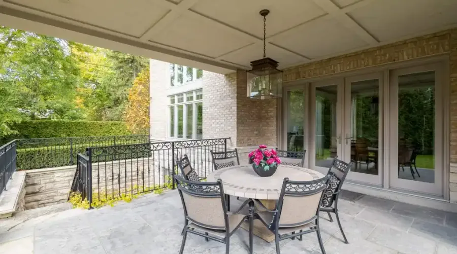 1502 Gregwood Rd, Mississauga, Ontario, L5H 2T4, Canada, 4 Bedrooms Bedrooms, ,6 BathroomsBathrooms,Single family home,For Sale,Gregwood Rd,1650714