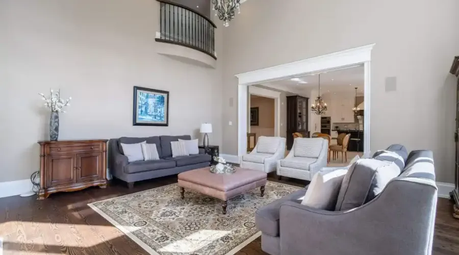 1502 Gregwood Rd, Mississauga, Ontario, L5H 2T4, Canada, 4 Bedrooms Bedrooms, ,6 BathroomsBathrooms,Single family home,For Sale,Gregwood Rd,1650714