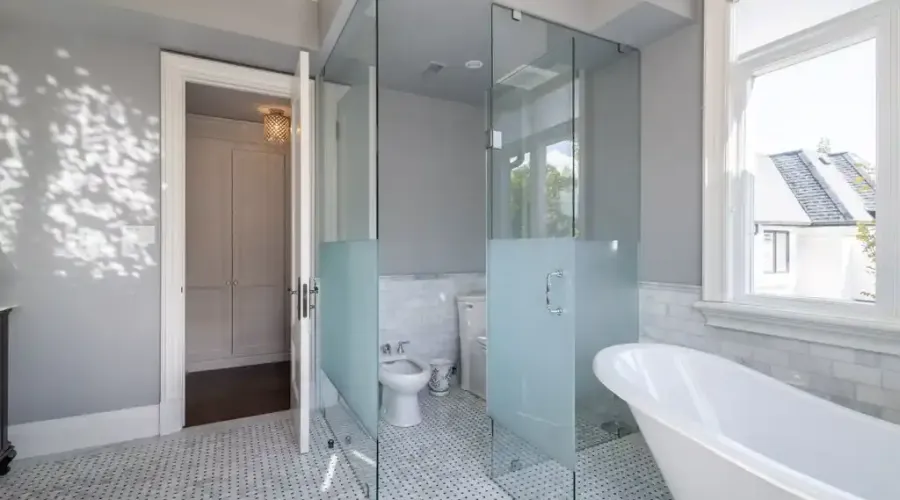 1502 Gregwood Rd, Mississauga, Ontario, L5H 2T4, Canada, 4 Bedrooms Bedrooms, ,6 BathroomsBathrooms,Single family home,For Sale,Gregwood Rd,1650714