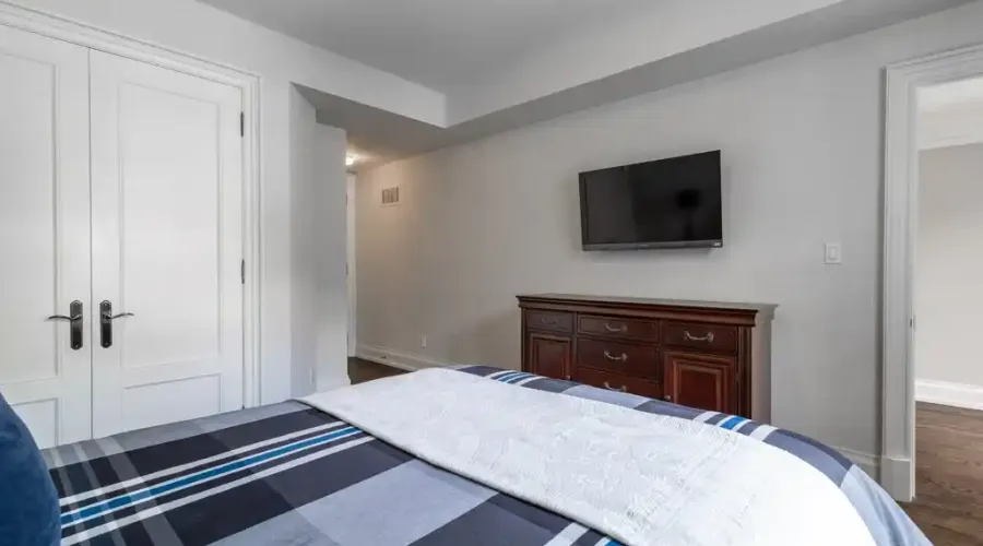 1502 Gregwood Rd, Mississauga, Ontario, L5H 2T4, Canada, 4 Bedrooms Bedrooms, ,6 BathroomsBathrooms,Single family home,For Sale,Gregwood Rd,1650714