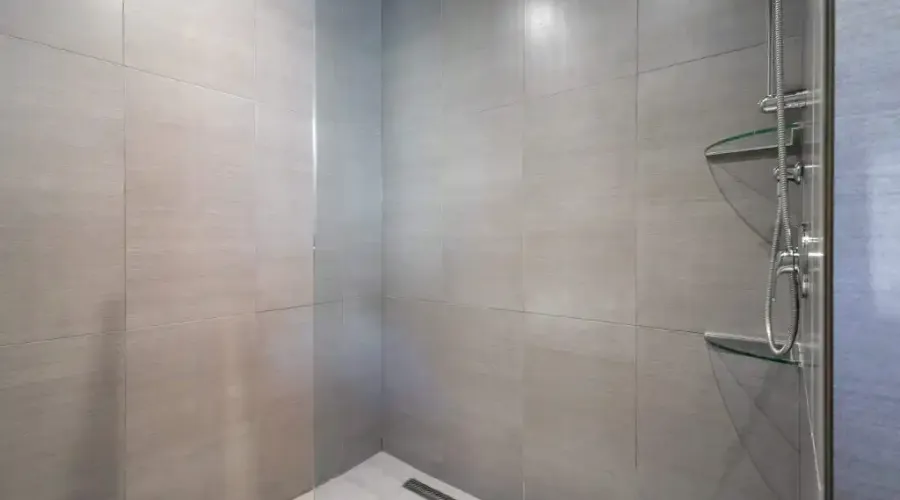 1502 Gregwood Rd, Mississauga, Ontario, L5H 2T4, Canada, 4 Bedrooms Bedrooms, ,6 BathroomsBathrooms,Single family home,For Sale,Gregwood Rd,1650714