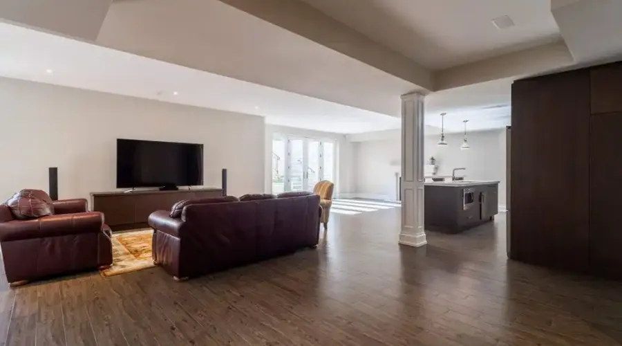 1502 Gregwood Rd, Mississauga, Ontario, L5H 2T4, Canada, 4 Bedrooms Bedrooms, ,6 BathroomsBathrooms,Single family home,For Sale,Gregwood Rd,1650714