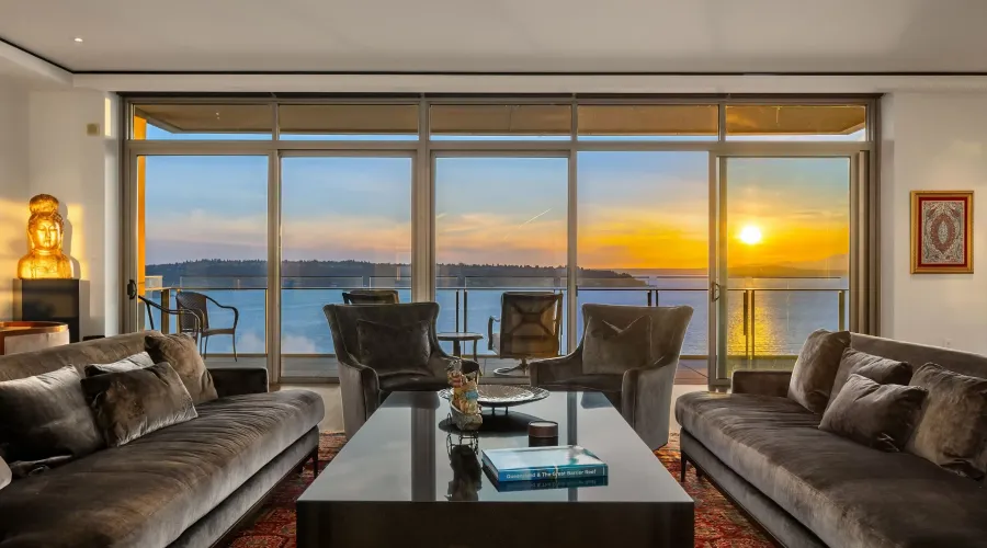 99 Union St, Seattle, Washington, United States, 2 Bedrooms Bedrooms, ,1 BathroomBathrooms,Condo,For Sale,Four Seasons Private Residences,Union ,1652293