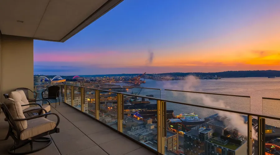 99 Union St, Seattle, Washington, United States, 2 Bedrooms Bedrooms, ,1 BathroomBathrooms,Condo,For Sale,Four Seasons Private Residences,Union ,1652293