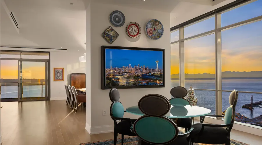99 Union St, Seattle, Washington, United States, 2 Bedrooms Bedrooms, ,1 BathroomBathrooms,Condo,For Sale,Four Seasons Private Residences,Union ,1652293