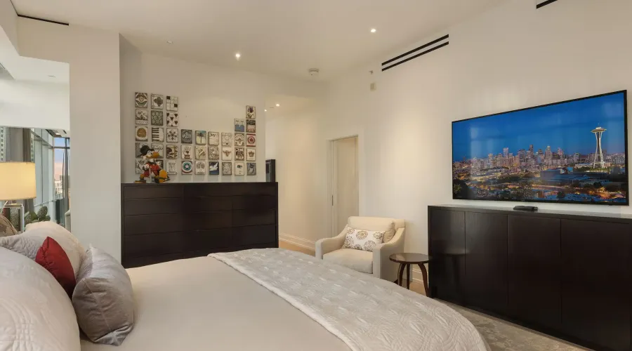 99 Union St, Seattle, Washington, United States, 2 Bedrooms Bedrooms, ,1 BathroomBathrooms,Condo,For Sale,Four Seasons Private Residences,Union ,1652293