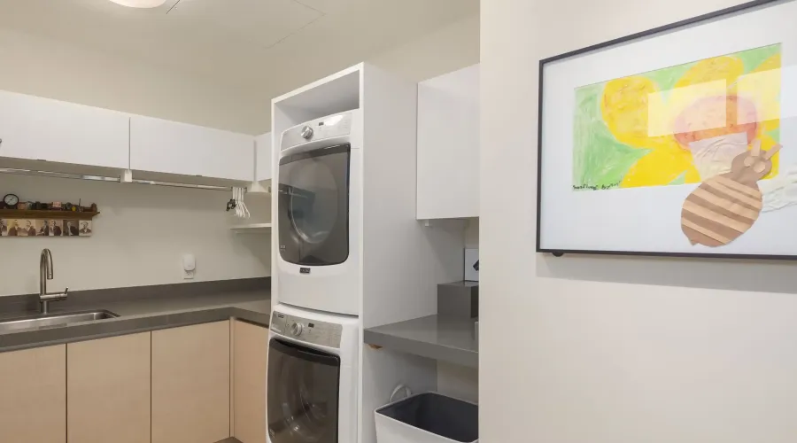 99 Union St, Seattle, Washington, United States, 2 Bedrooms Bedrooms, ,1 BathroomBathrooms,Condo,For Sale,Four Seasons Private Residences,Union ,1652293