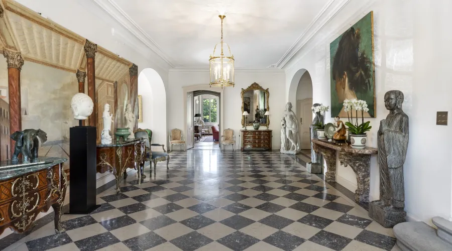 Switzerland, 8 Bedrooms Bedrooms, ,8 BathroomsBathrooms,For Sale,For Sale,1652384